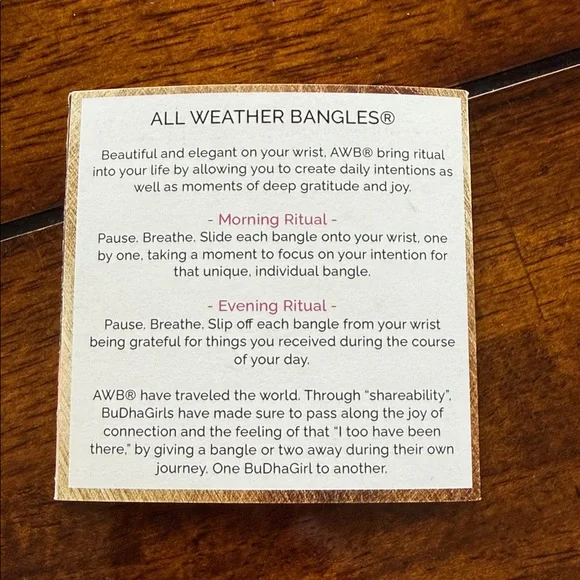 Elegant Gold-Tone Bracelet Set - Picture 2 of 3